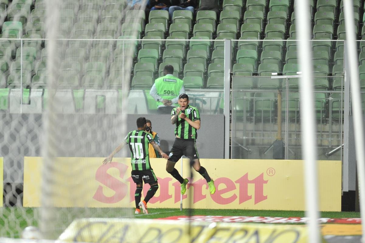 Fotos do jogo entre Amrica e Cuiab, no Independncia, pela 16 rodada da Srie B