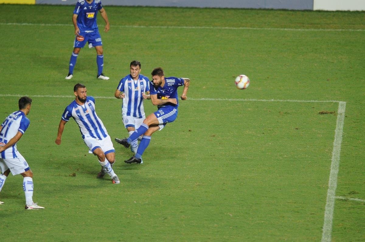 Fotos do jogo entre Cruzeiro e CSA, no Independncia, em Belo Horizonte, pela 29 rodada da Srie B do Brasileiro