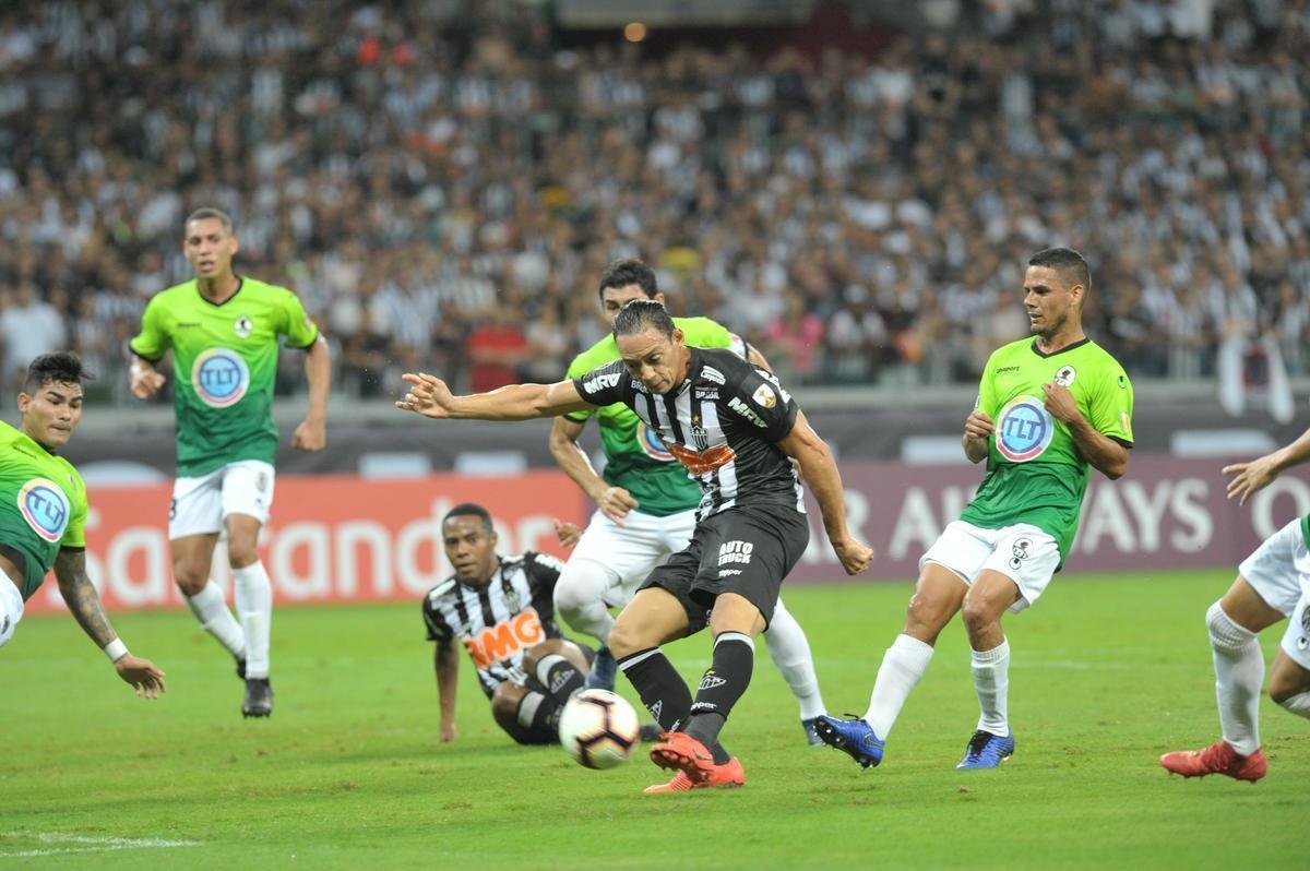 Veja fotos da partida entre Atltico e Zamora, no Mineiro