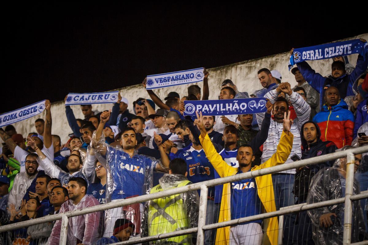 Fotos do jogo entre Santos e Cruzeiro, na Vila Belmiro, pelas quartas de final da Copa do Brasil