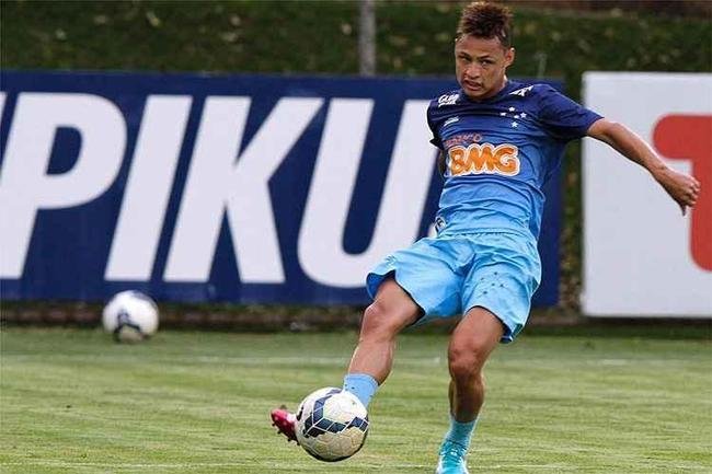 Neilton (atacante) - apesar de ter chegado com status de estrela, teve pouqussimas chances no Cruzeiro. Em 13 jogos, marcou dois gols.