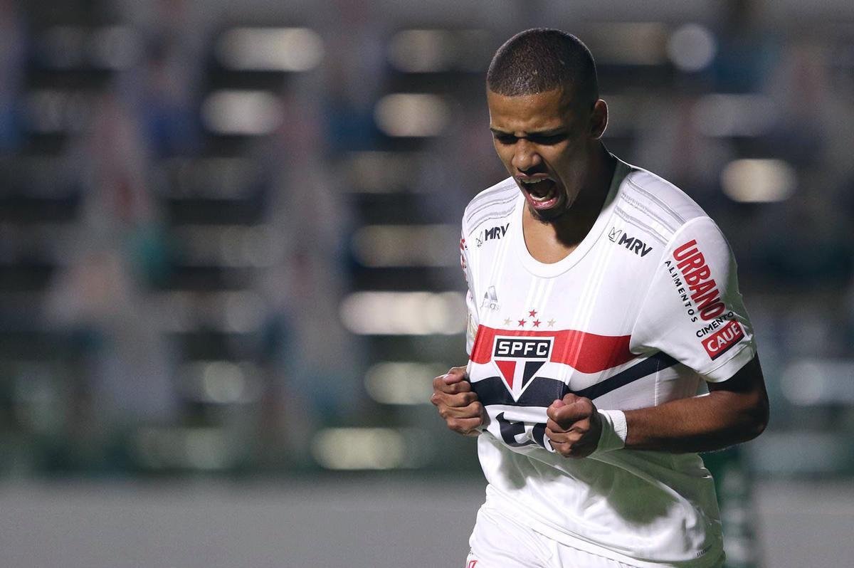 #10 - Brenner (So Paulo) - 18 gols em 32 jogos - mdia de 0,56 por jogo