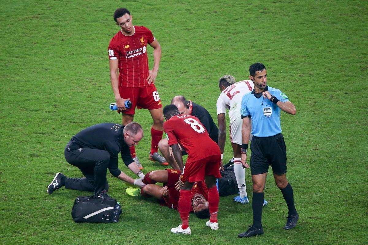 Fotos da reta final do tempo regulamentar, entre Liverpool e Flamengo, na deciso do Mundial
