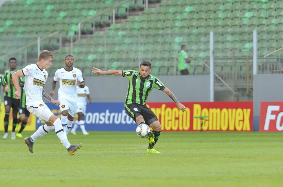 Confira as imagens da partida, vlida pela 4 rodada da Srie B do Campeonato Brasileiro