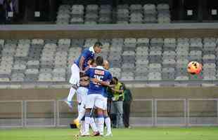 Cruzeiro venceu o Atltico-PR por 1 a 0