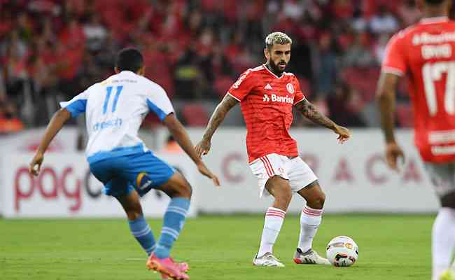 Internacional acerta a chegada do atacante Wesley Moraes