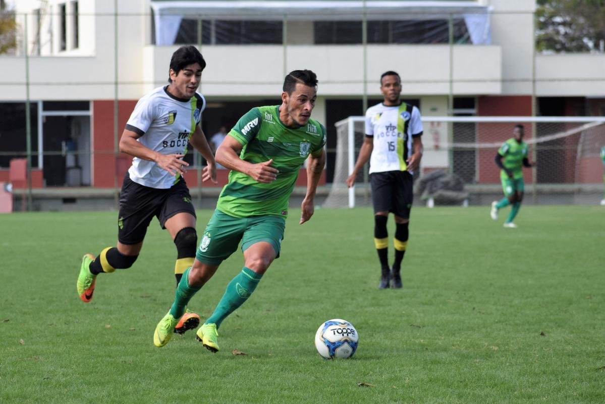Imagens do jogo-treino do Amrica contra o Inter de Minas