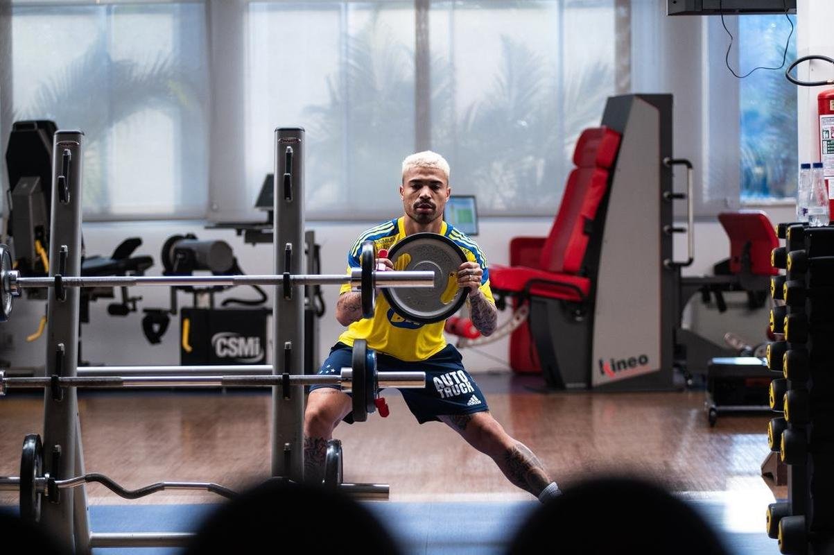 Imagens do treino do Cruzeiro na Toca da Raposa II nesta tera-feira (21/09)