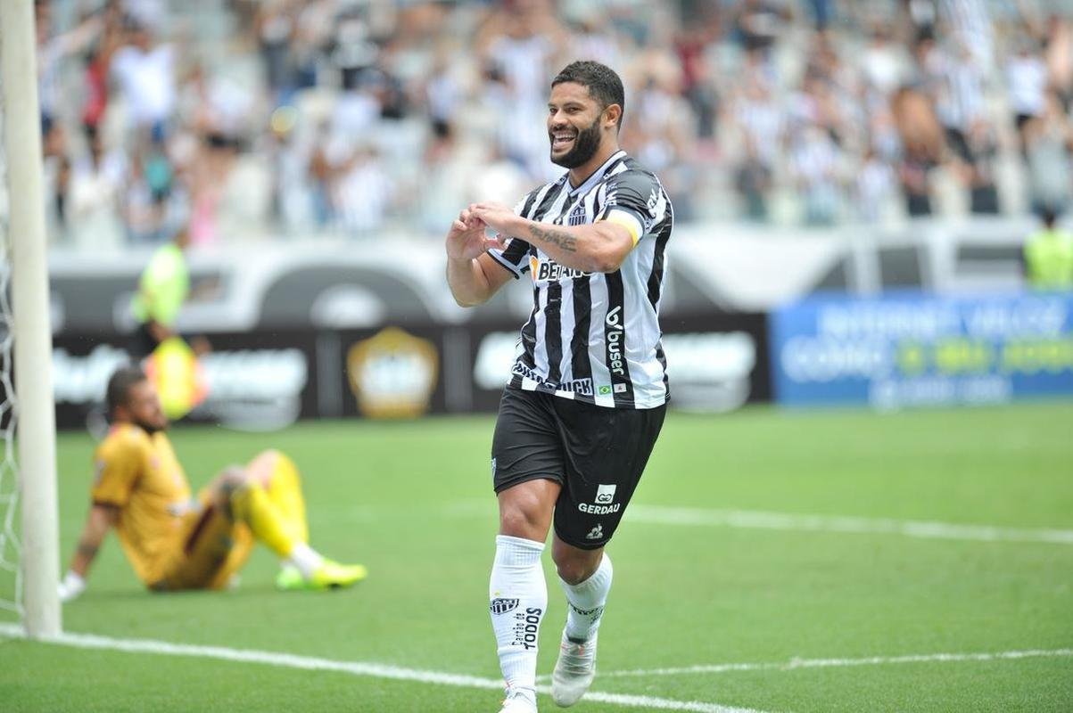 Fotos do jogo entre Atltico e Patrocinense, pelo Campeonato Mineiro