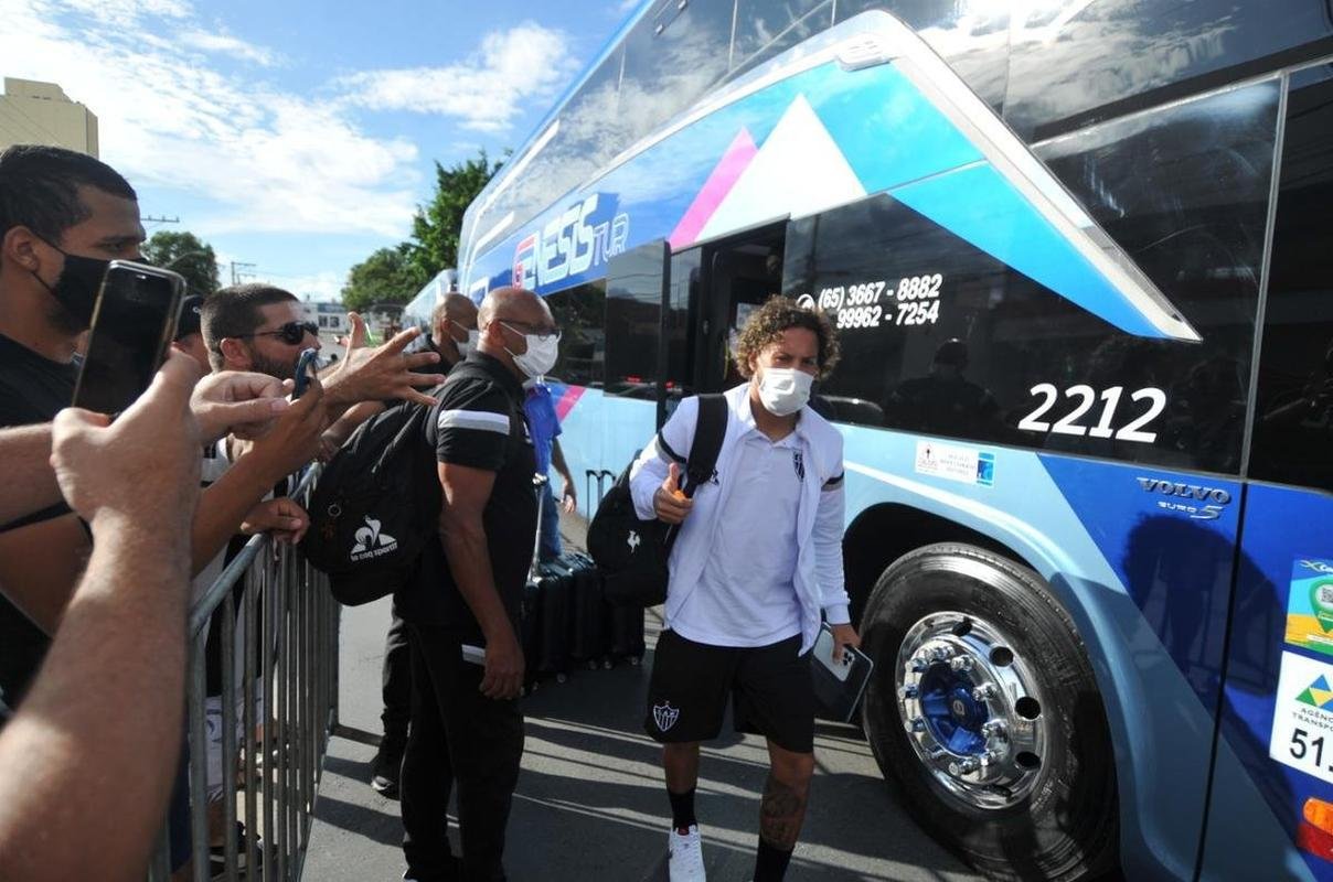Delegao alvinegra chegou a Cuiab para final da Supercopa do Brasil entre Atltico e Flamengo