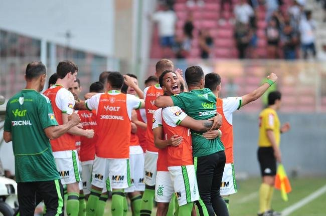 Fotos da partida entre Atltico e Amrica, no Independncia, pela quinta rodada do Campeonato Brasileiro