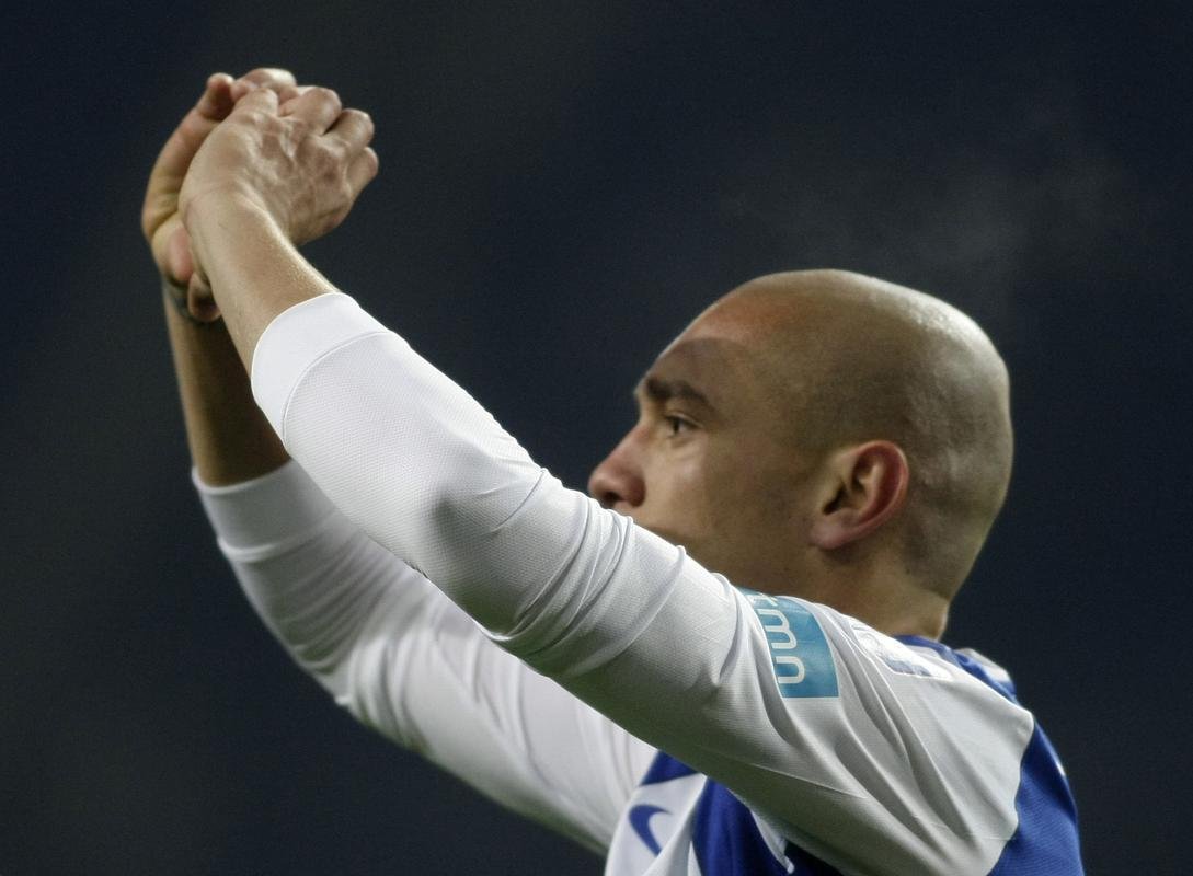 Maicon defendeu o Porto de 2009 a 2016