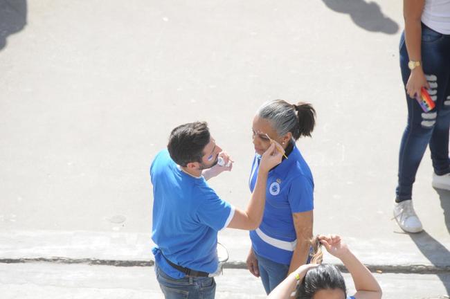 Chegada da torcida do Cruzeiro ao Mineiro para o jogo contra a Ponte Preta pela 13 rodada da Srie B do Campeonato Brasileiro. Estdio voltou a receber grande pblico