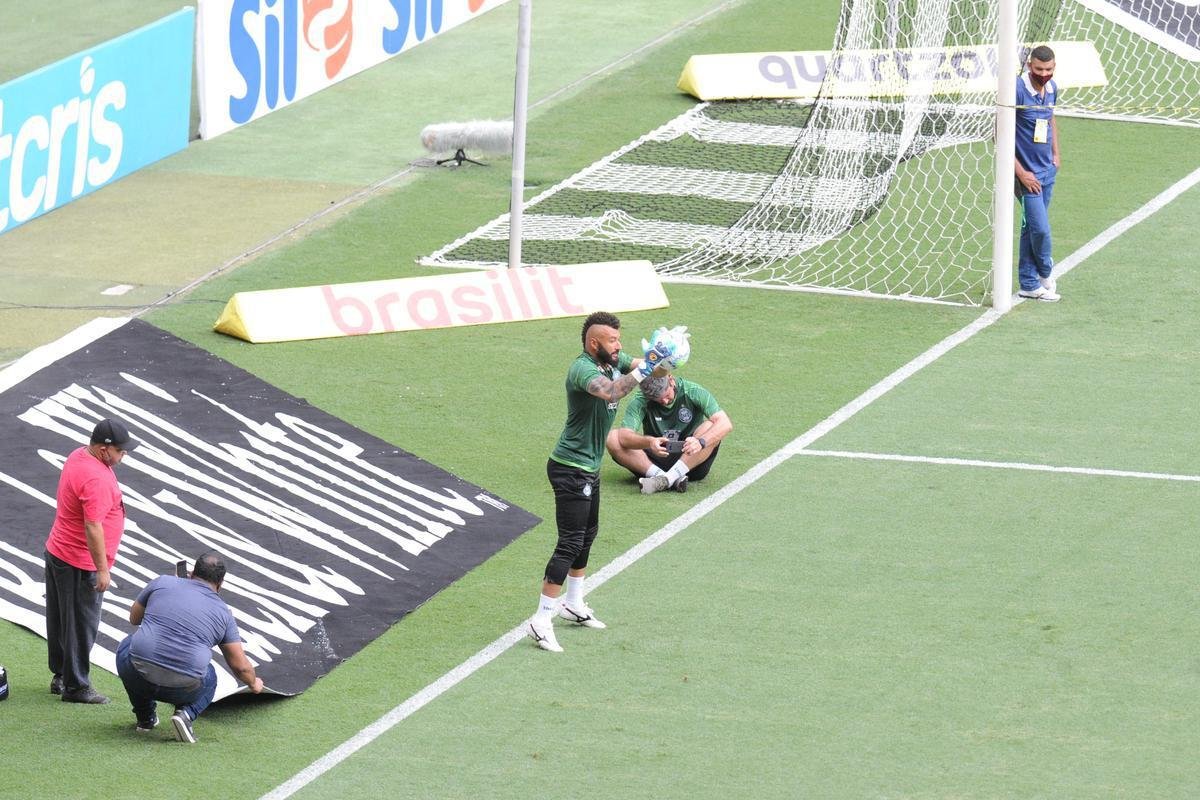 Imagens do jogo entre Atltico e Coritiba, pela 27 rodada da Srie A do Campeonato Brasileiro, no Mineiro