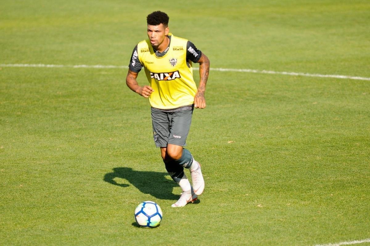 Juninho: zagueiro de 23 anos chegou ao clube em abril, emprestado pelo Palmeiras, e no conseguiu se firmar. Fez apenas quatro jogos, todos como titular.