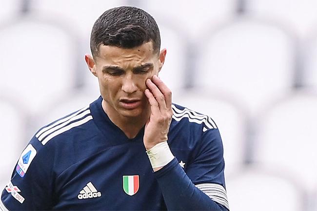 No dia da homenagem pelos 770 gols na carreira, Cristiano Ronaldo deixou campo desolado