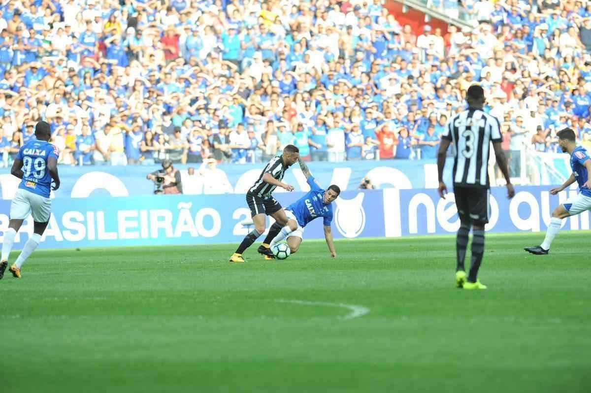 Imagens do jogo entre Cruzeiro e Botafogo, pela 19 rodada do Brasileiro, no Mineiro