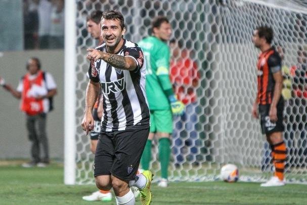 Lucas Pratto - Pratto chegou ao Galo depois de se destacar no Vélez Sarsfield. Logo na estreia, marcou de cabeça um gol no amistoso contra o Shakhtar Donetsk, da Ucrânia. De 2015 a 2017, marcou 42 gols em 107 jogos. Ele foi vendido ao São Paulo em 2017. Em 2018, se transferiu para o River Plate.
