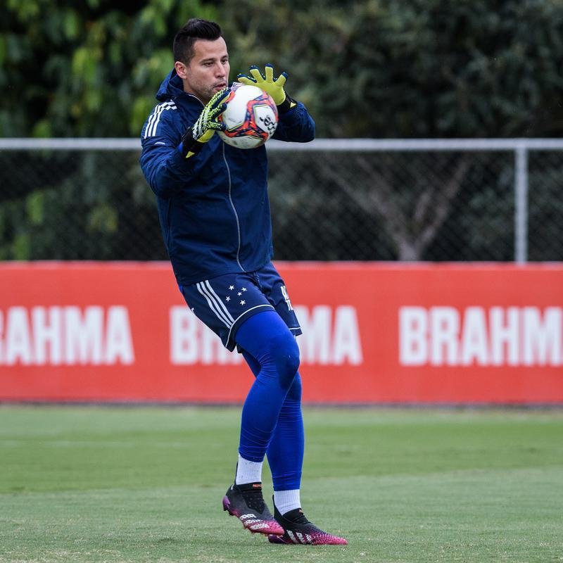 Jogadores do Cruzeiro realizaram primeiro treino sob comando de Mozart nesta sexta-feira (11/06)