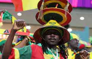 Torcida coloriu o Estdio Al Bayt, no Catar, para acompanhar a partida entre Inglaterra e Senegal
