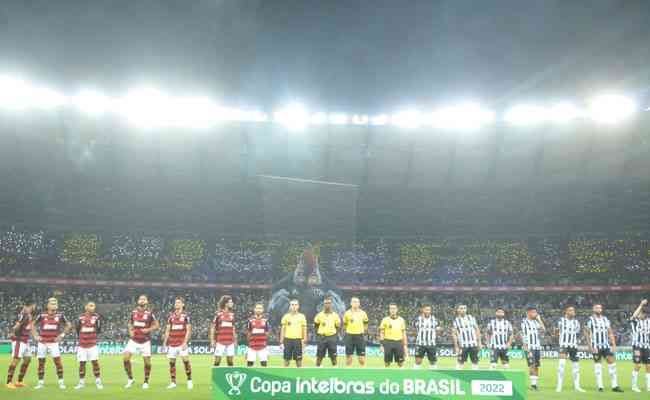 Torcida do Atlético montou mosaico para o duelo contra o Flamengo nas oitavas da Copa do Brasil