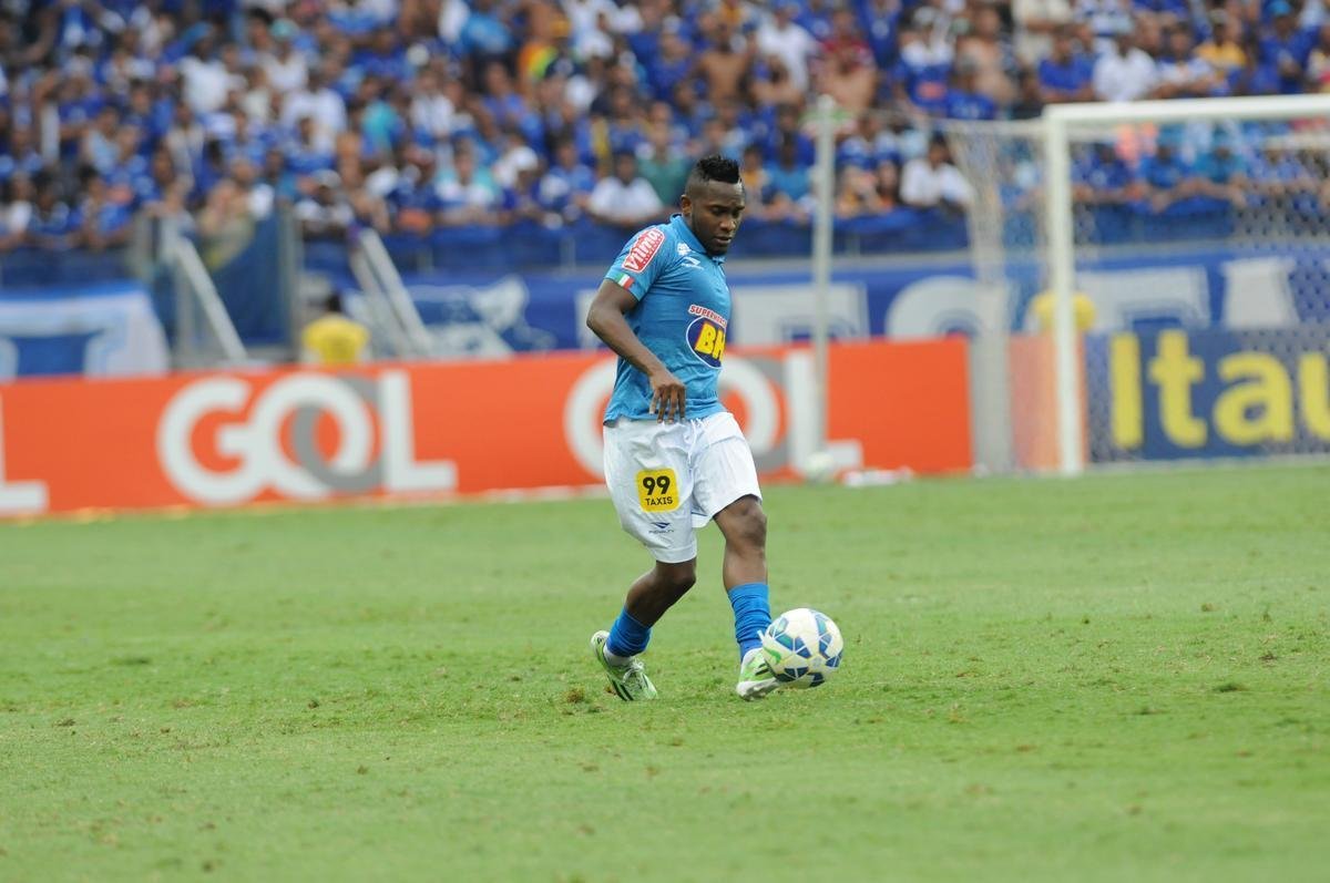 Willians (volante) - 1 gol