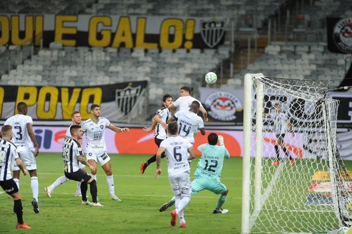 Atltico x Botafogo: veja fotos do jogo no Mineiro