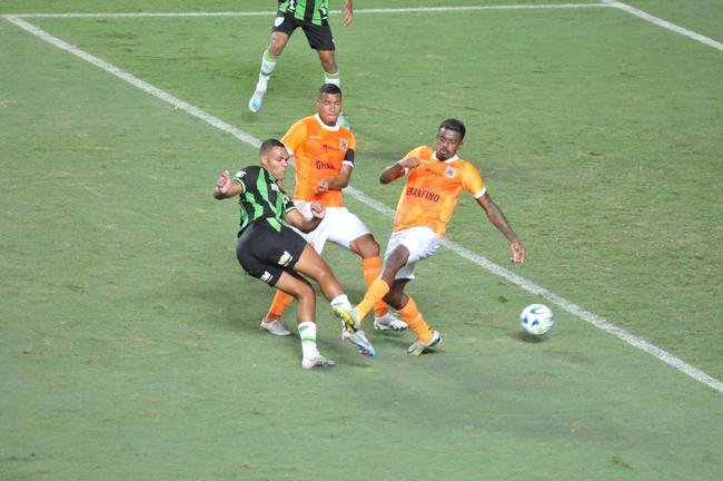 Amrica x Nova Iguau: fotos do jogo pela terceira fase da Copa do Brasil