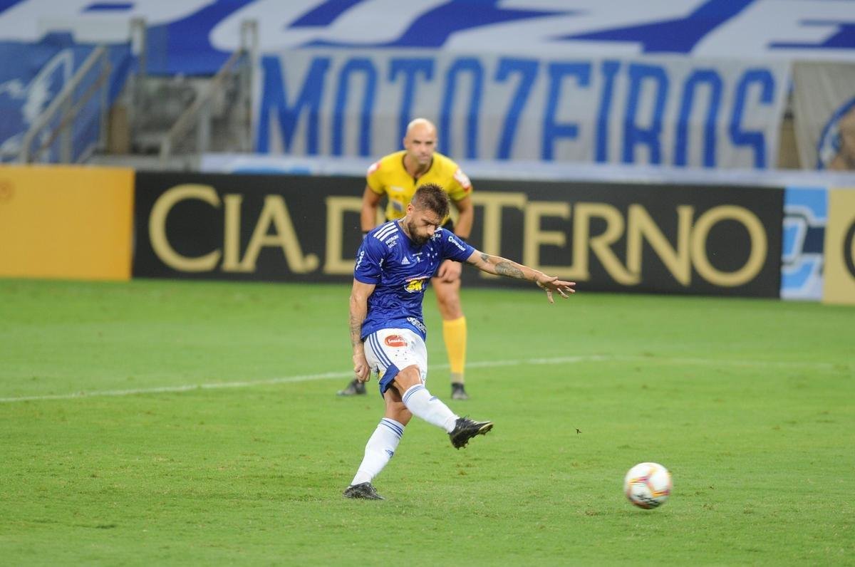 Fotos do jogo entre Cruzeiro e Brasil de Pelotas-RS, no Mineiro, em Belo Horizonte, pela 26 rodada da Srie B do Campeonato Brasileiro (5/12/2020)