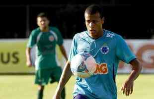 Time reserva do Cruzeiro enfrentou o Betim em jogo-treino disputado nesta sexta