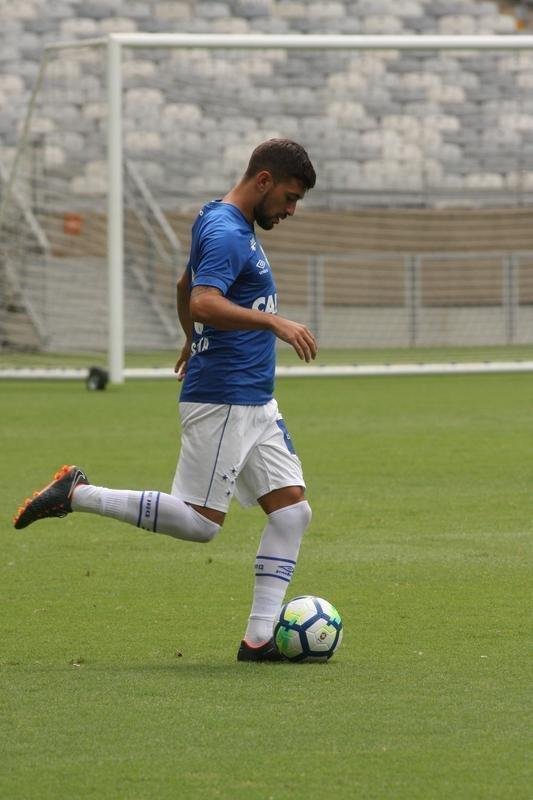 Treino do Cruzeiro nesta sexta-feira, no Mineiro