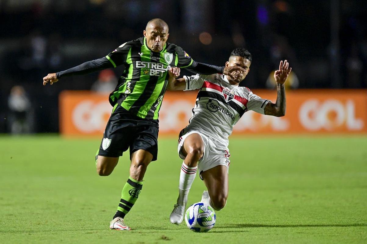 So Paulo e Amrica se enfrentaram neste sbado (22/4), no Morumbi, pela segunda rodada do Campeonato Brasileiro de 2023