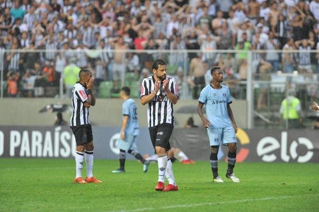 Fred, que j havia defendido o Cruzeiro (2004 a 2005), acertou com o Atltico em 8 de junho de 2016.  poca, a notcia da transferncia do jogador desagradou a parte da torcida cruzeirense. No alvinegro, o centroavante marcou 42 gols em 83 partidas, mantendo a boa mdia de outras pocas. 