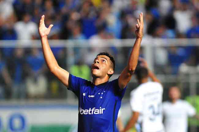 22/04/2023 - Brasileirão 2023 - Cruzeiro vs Gremio - FOTOS…