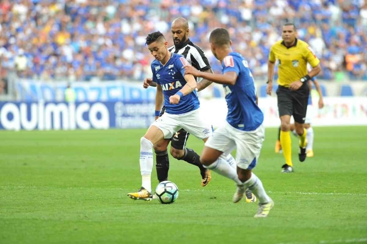 Imagens do jogo entre Cruzeiro e Botafogo, pela 19 rodada do Brasileiro, no Mineiro