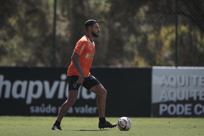 Atl�tico segue prepara��o para o cl�ssico; veja fotos