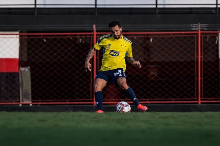 Com atividade no estádio Antônio Accioly, do Atlético-GO, o Cruzeiro encerrou a preparação para enfrentar o Goiás, pela 22ª rodada da Série B. A partida está marcada para 21h30 desta terça-feira, na Serrinha, em Goiânia.