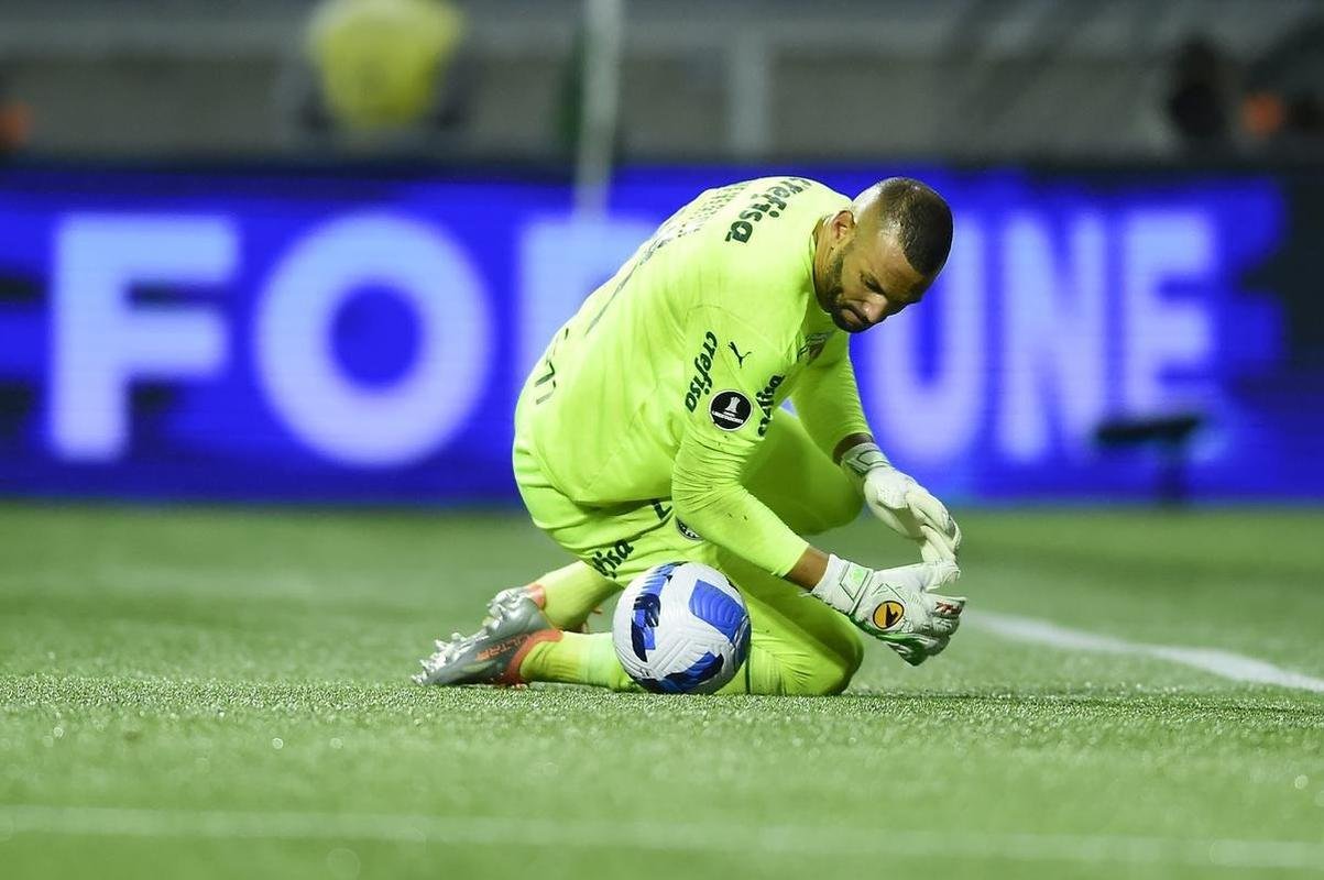 Palmeiras derrotou o Atltico por 6 a 5 nos pnaltis, depois de empate por 0 a 0 no tempo regulamentar, e se classificou s semifinais da Copa Libertadores