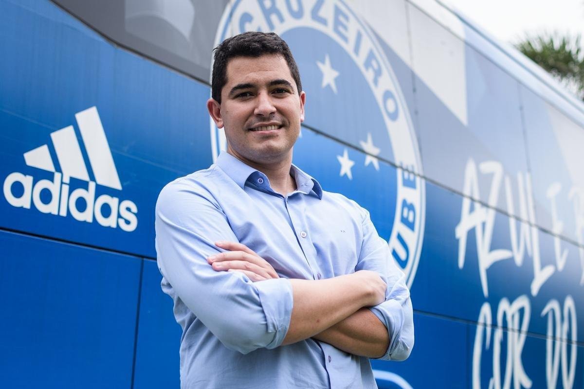 Fotos do primeiro dia de trabalho do Cruzeiro em 2022 na Toca da Raposa II