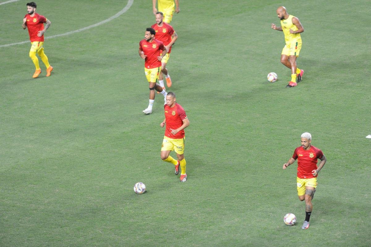 Fotos do jogo entre Amrica e Sampaio Corra, no Independncia, em Belo Horizonte, pela 27 rodada da Srie B do Campeonato Brasileiro