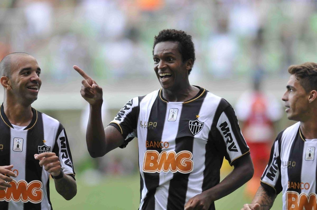 02/02/2014 - Atltico 2 x 1 Nacional - Campeonato Mineiro - J marcou o primeiro gol do Galo em 2014