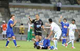 Imagens da partida entre Cruzeiro e Nacional, no Estdio Mineiro