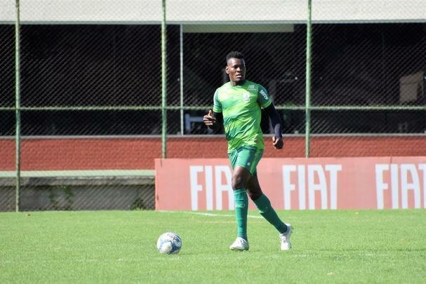 Imagens do jogo-treino do Amrica contra o Inter de Minas