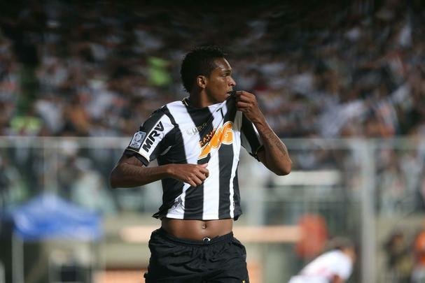 20º - Jô - 2012/2013/2014/2015 - 127 jogos / 39 gols - 0,30 por jogo