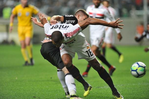 Fotos da partida entre Atltico e So Paulo, no Independncia