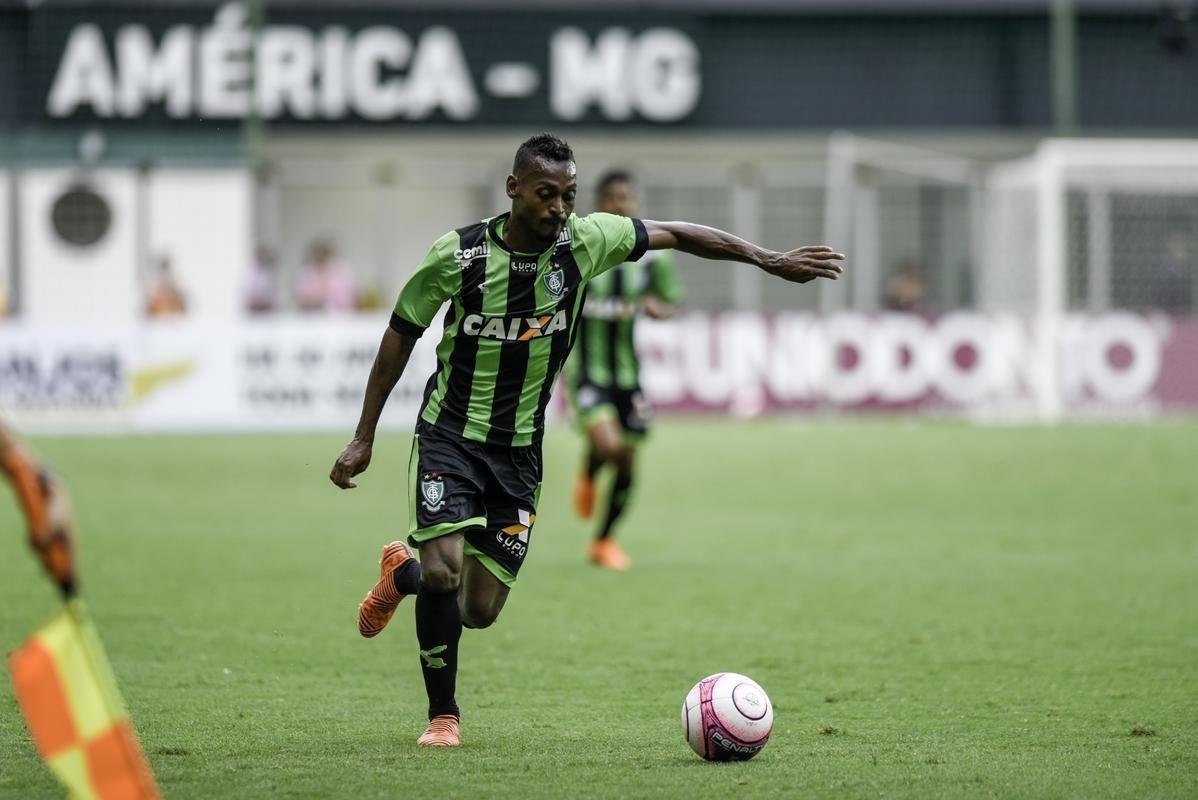 Amrica e Democrata-GV se enfrentaram, no Independncia, pela 9 rodada do Campeonato Mineiro