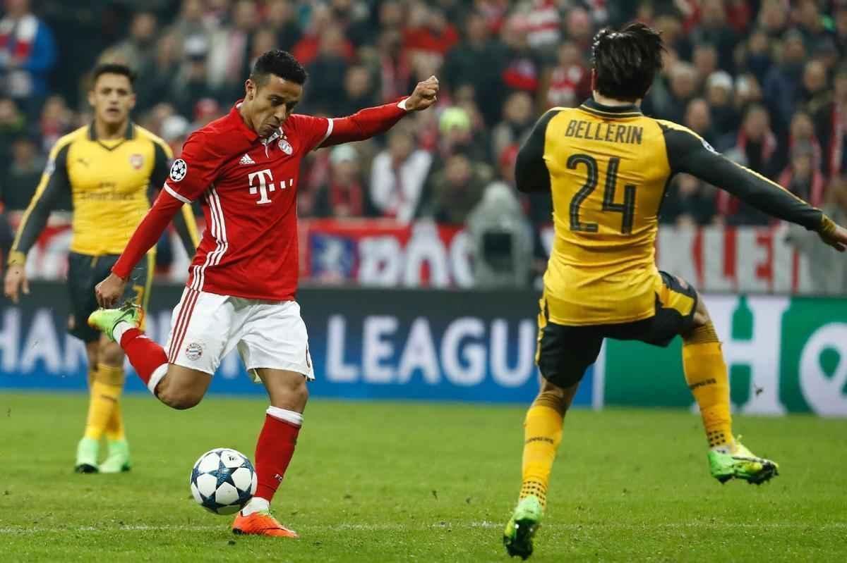 Thiago Alcntara (2), Robben, Lewandowski e Muller marcaram os gols alemes; Snchez descontou para o Arsenal
