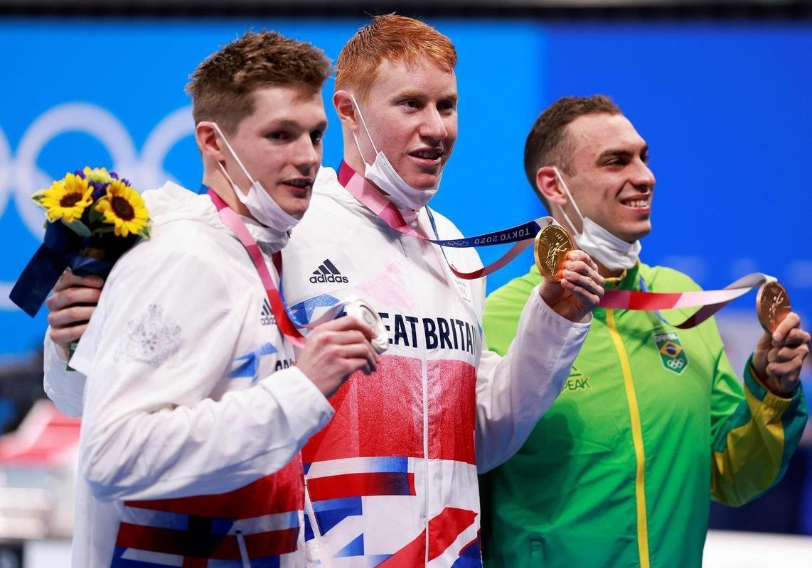 Fernando Scheffer, atleta do Minas, de BH, conquistou o bronze nos 200m livre, nesta segunda-feira (no Brasil), com tempo de 1min44s66. Ele ficou atrs dos britnicos Tom Dean, que levou o ouro com 1min44s22, e Duncan Scott, que marcou 1min44s26 e levou a prata.