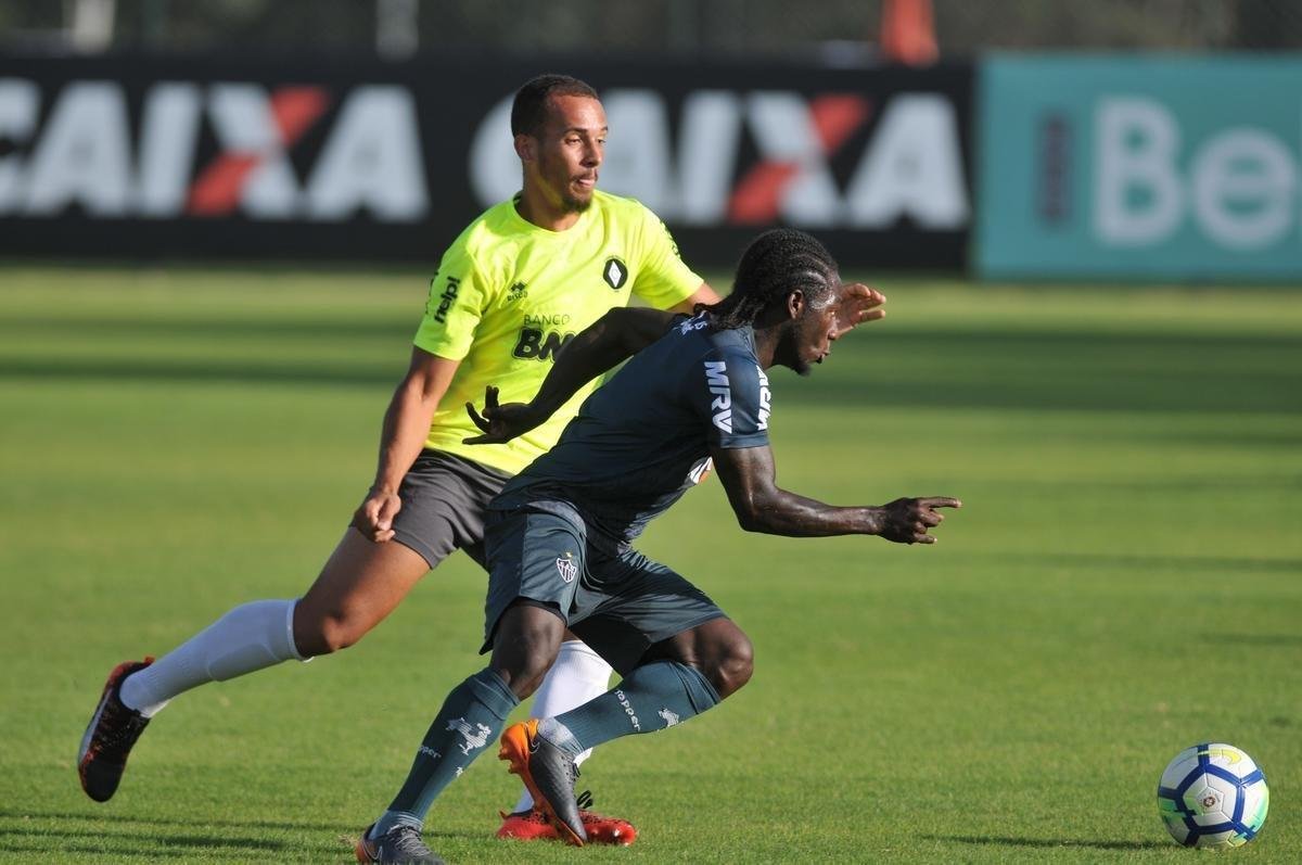 Atltico derrotou Coimbra em jogo-treino na Cidade do Galo com gols de Galdezani, Edinho e Fbio Santos