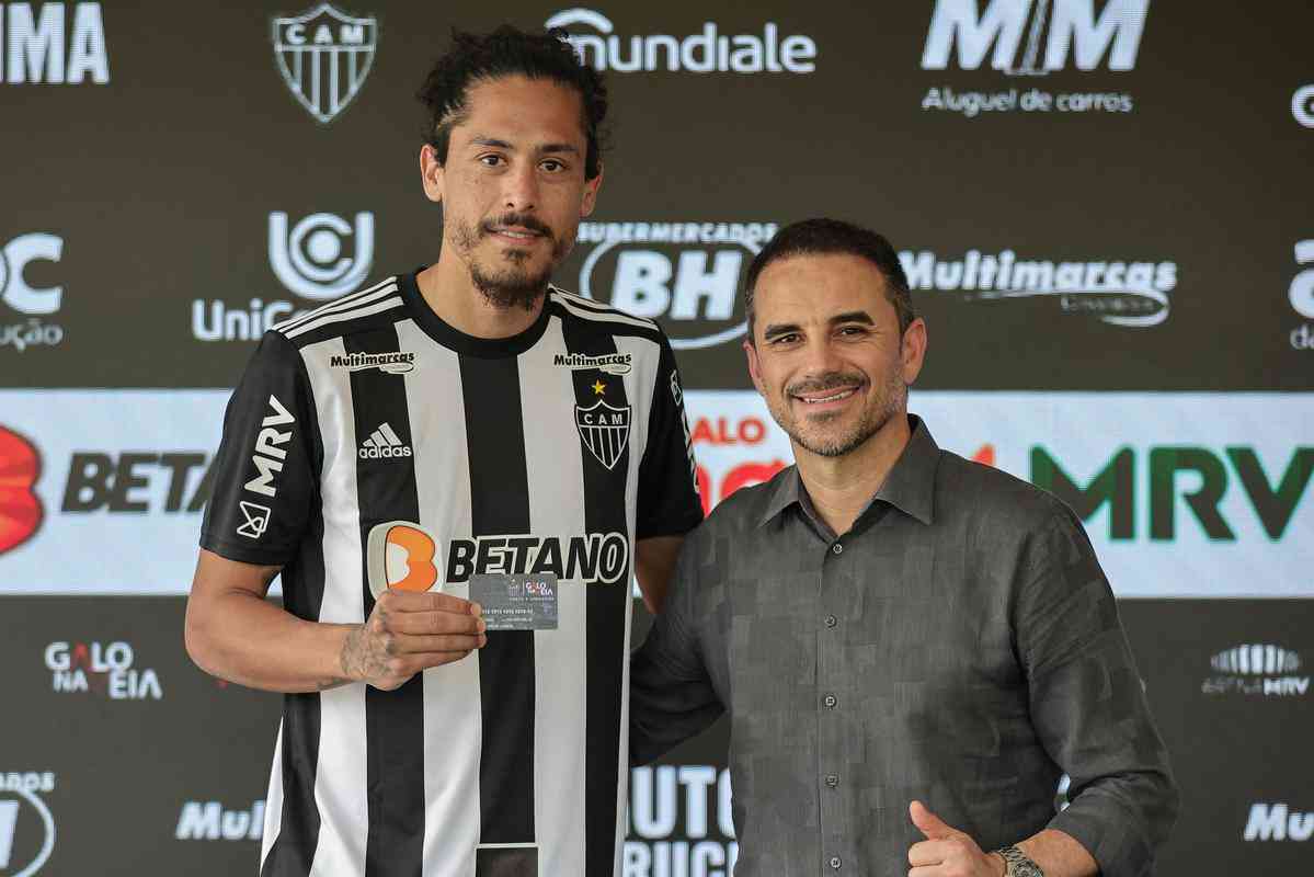 Zagueiro uruguaio Mauricio Lemos, de 27 anos, foi apresentado como reforo do Atltico nesta sexta-feira (17/2), na Cidade do Galo.